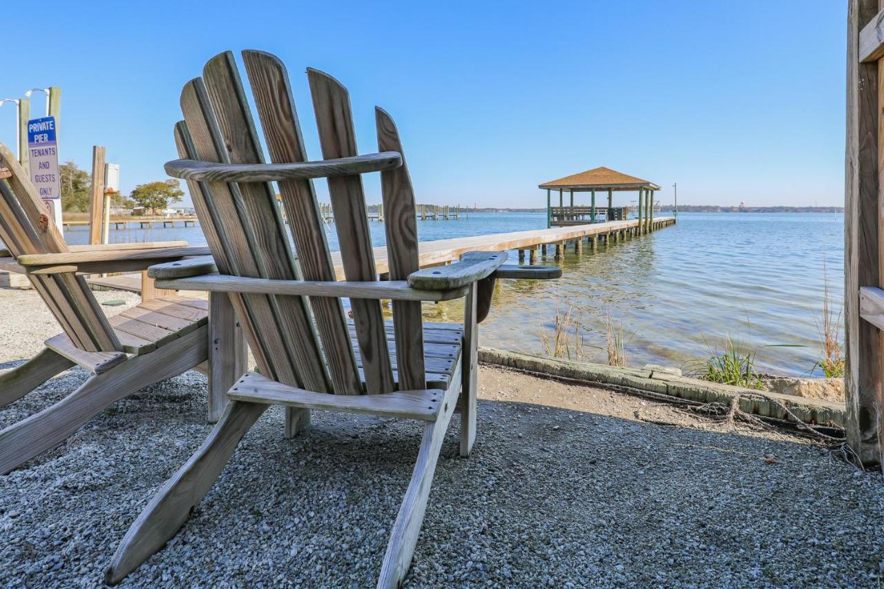 Model Home Near Camp Lejeune With Water View Sneads Ferry Екстериор снимка