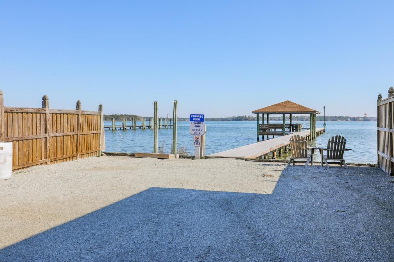 Model Home Near Camp Lejeune With Water View Sneads Ferry Екстериор снимка